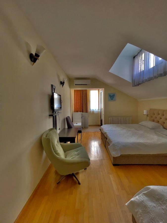Hotel Luxors Garden Batumi Exterior foto