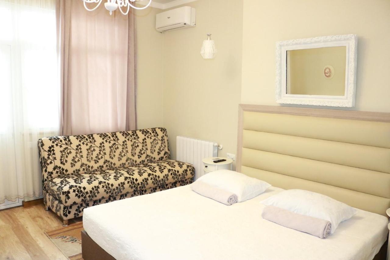 Hotel Luxors Garden Batumi Exterior foto