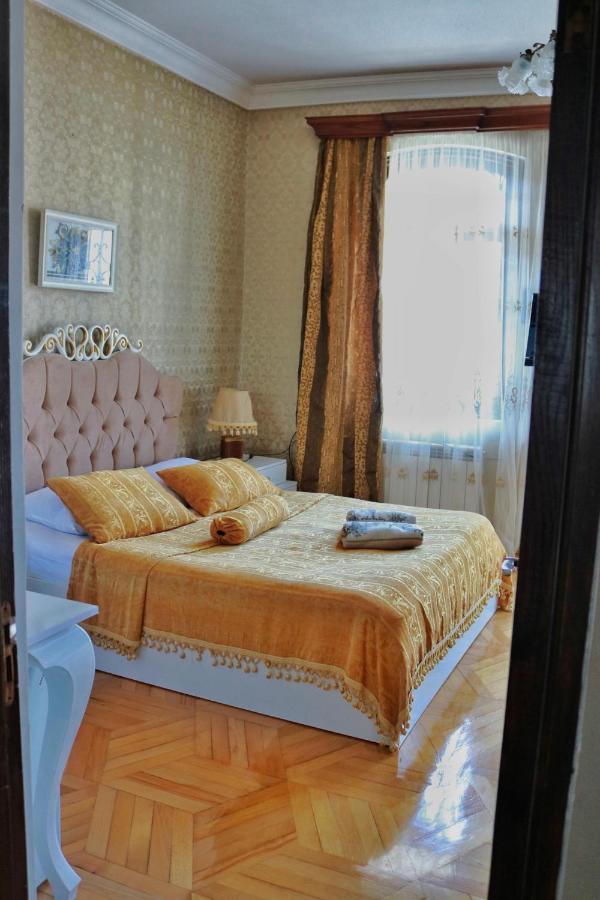 Hotel Luxors Garden Batumi Exterior foto